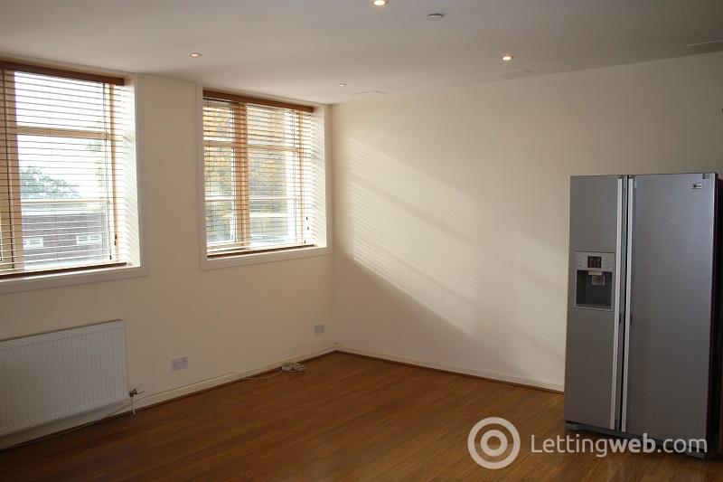 Property to rent in LILYBANK MEWS