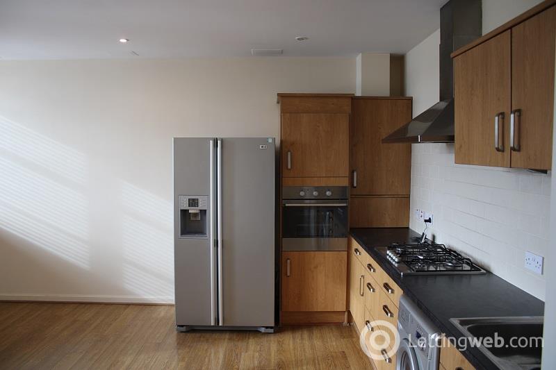 Property to rent in LILYBANK MEWS