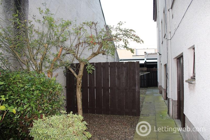 Property to rent in Brochtie Court Broughty Ferry
