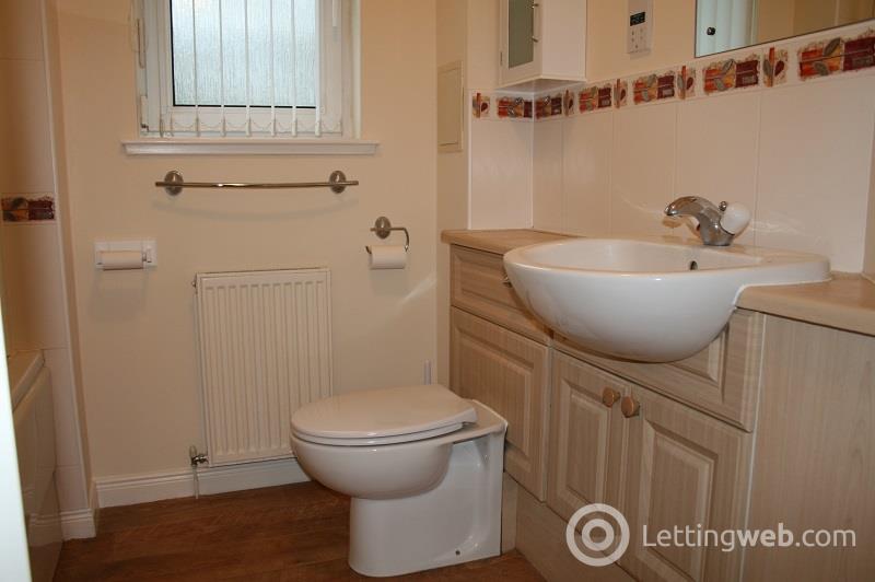 Property to rent in Avon Place, Broughty Ferry