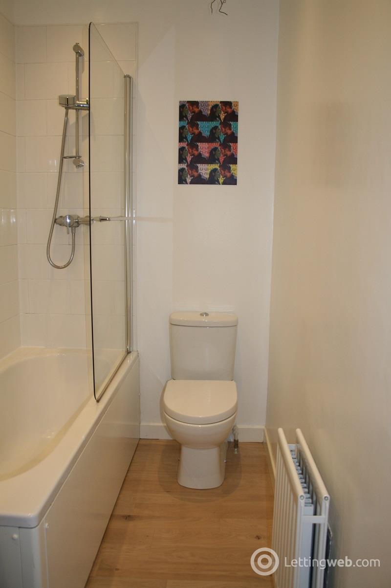 Property to rent in CLEPINGTON ROAD