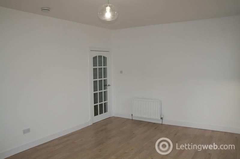 Property to rent in CLEPINGTON ROAD