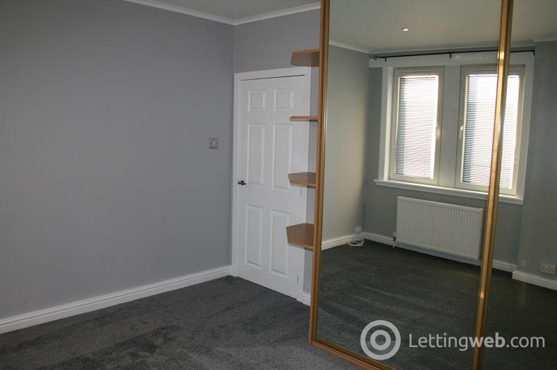 Property to rent in Strathmore Street Dundee