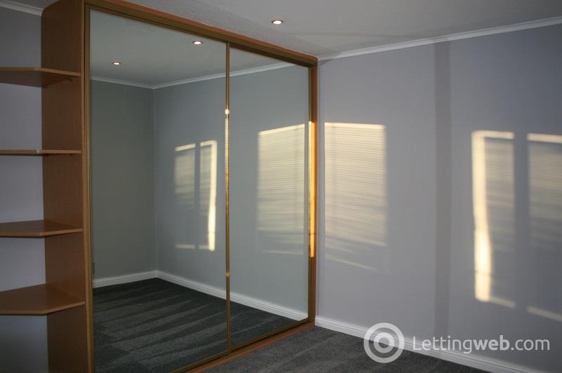 Property to rent in Strathmore Street Dundee
