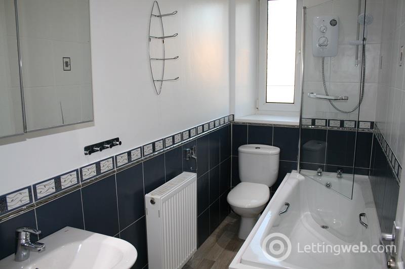 Property to rent in Strathmore Street Dundee
