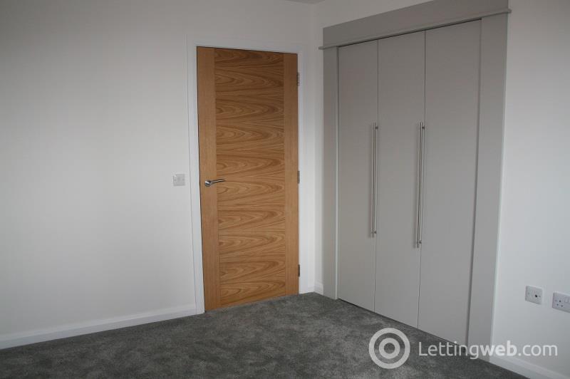 Property to rent in Woodland Drive