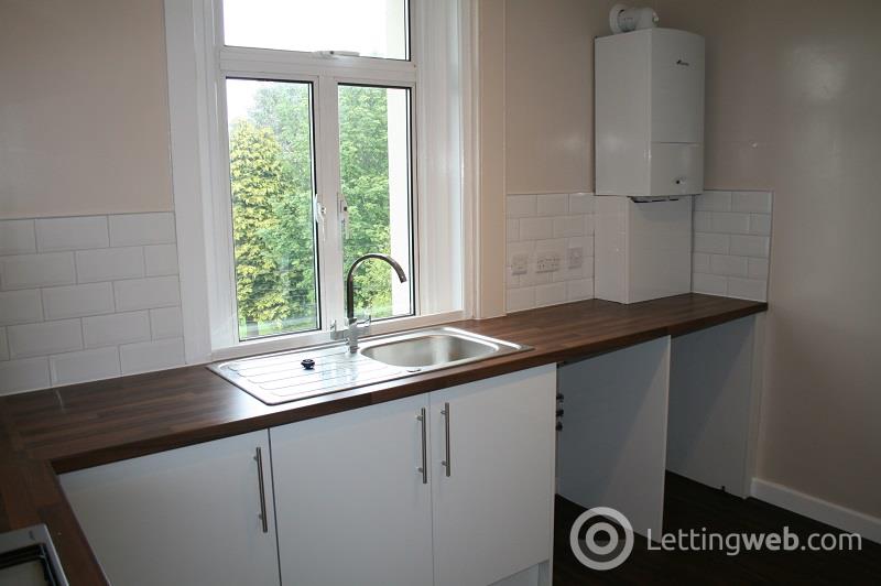 Property to rent in Barnes Avenue Dundee