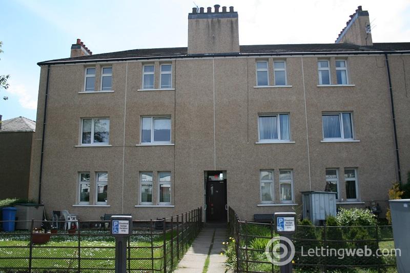 Property to rent in Clepington Road Dundee