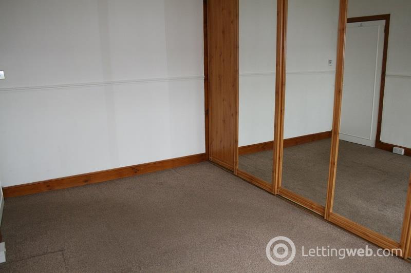 Property to rent in Hepburn Street