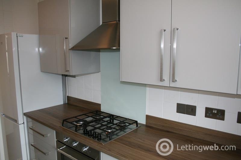 Property to rent in Hepburn Street