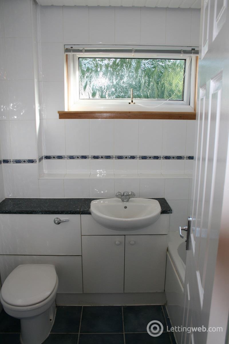 Property to rent in INCHCAPE PLACE