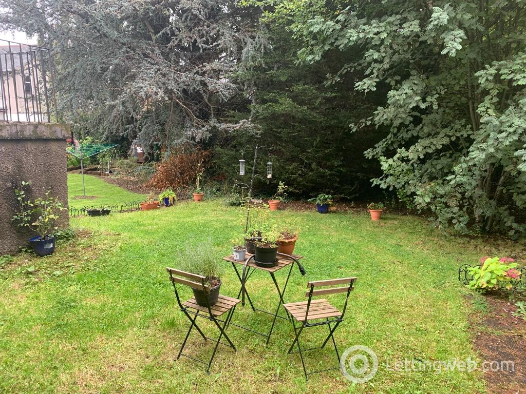 Property to rent in Forth Street, Riverside, Stirling, FK8 1UF