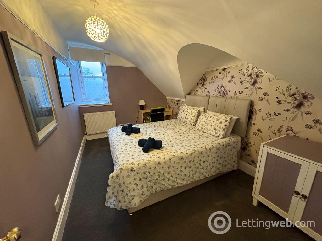 Property to rent in High Street, Tillicoultry, Clackmannanshire, FK13 6DT