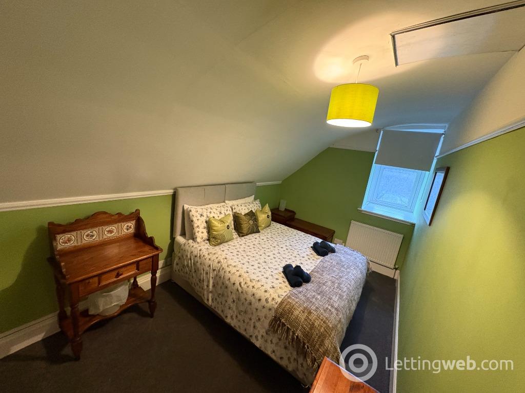 Property to rent in High Street, Tillicoultry, Clackmannanshire, FK13 6DT