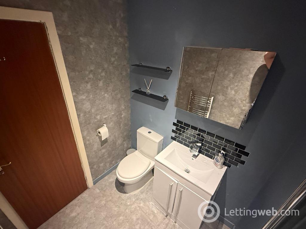 Property to rent in Fonthill Road, Ferryhill, Aberdeen, AB11 6UQ