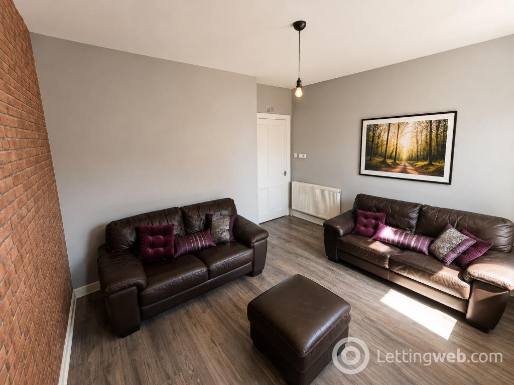 Property to rent in Victoria Road, Aberdeen, AB11 9NN