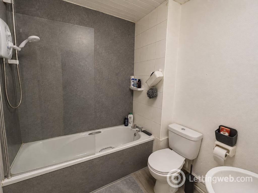 Property to rent in Forth Street, Riverside, Stirling, FK8 1UF