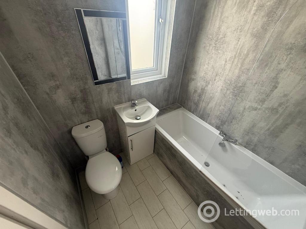 Property to rent in Bankhead Avenue, Bucksburn, Aberdeen, AB21 9EY