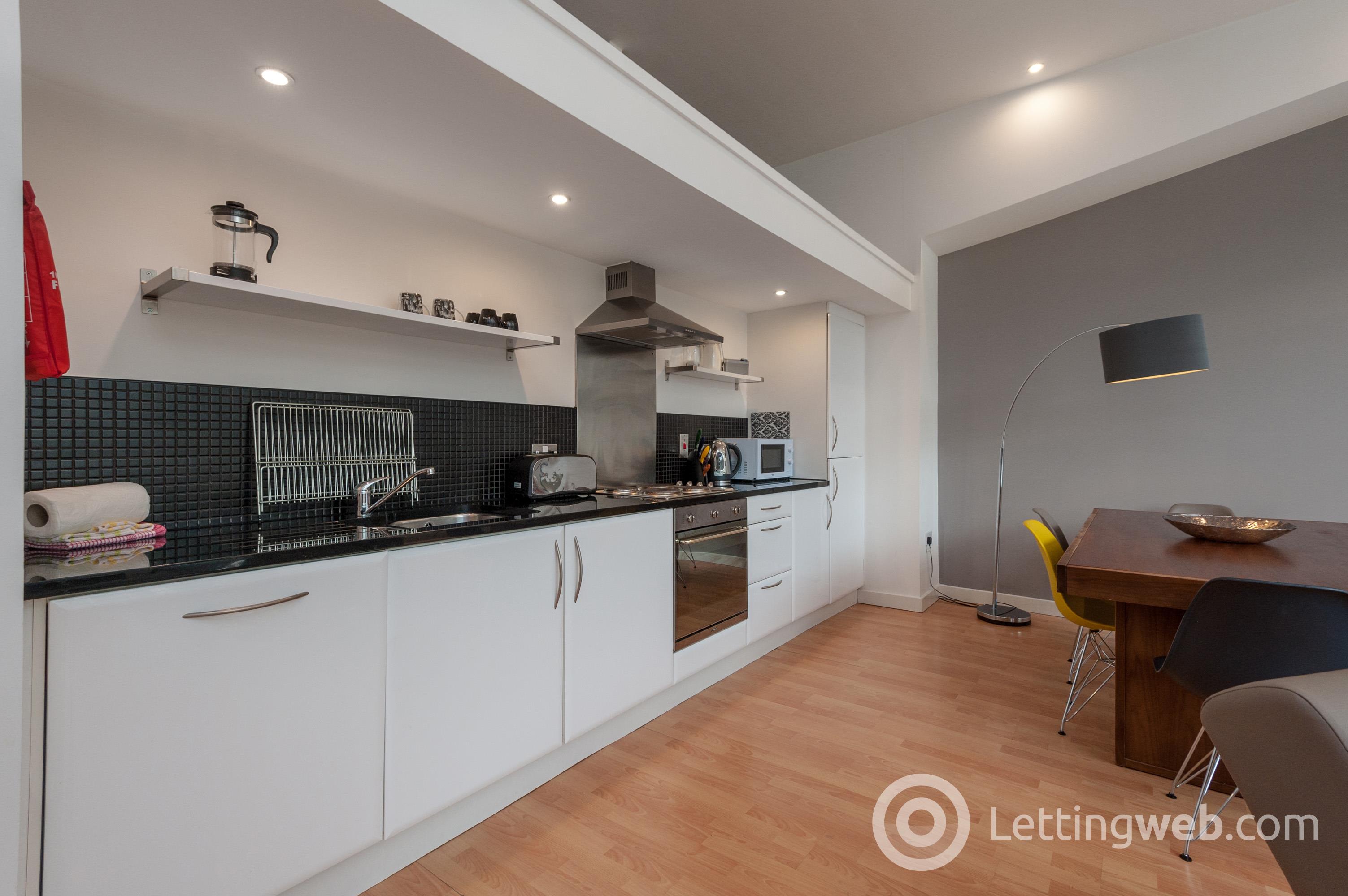 Property to rent in 2/13, 145 Albion Street, Glasgow, G1 1QS