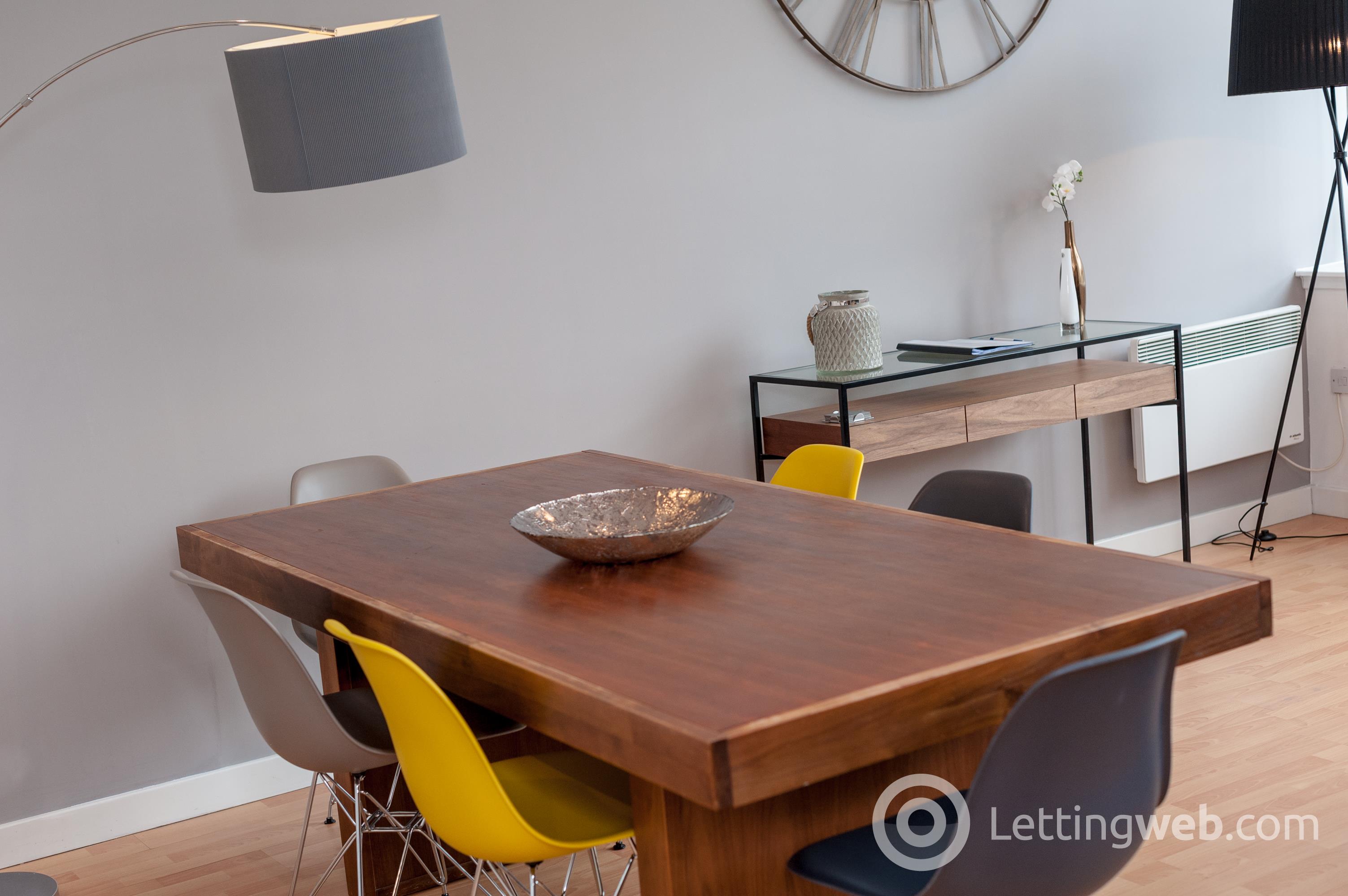 Property to rent in 2/13, 145 Albion Street, Glasgow, G1 1QS