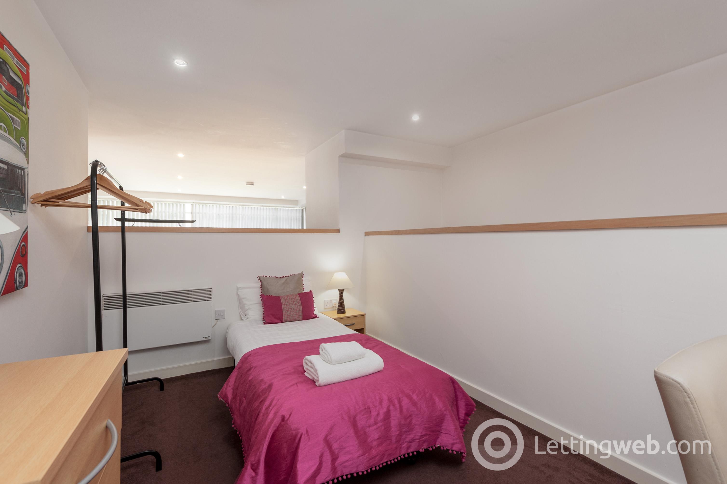 Property to rent in 2/13, 145 Albion Street, Glasgow, G1 1QS