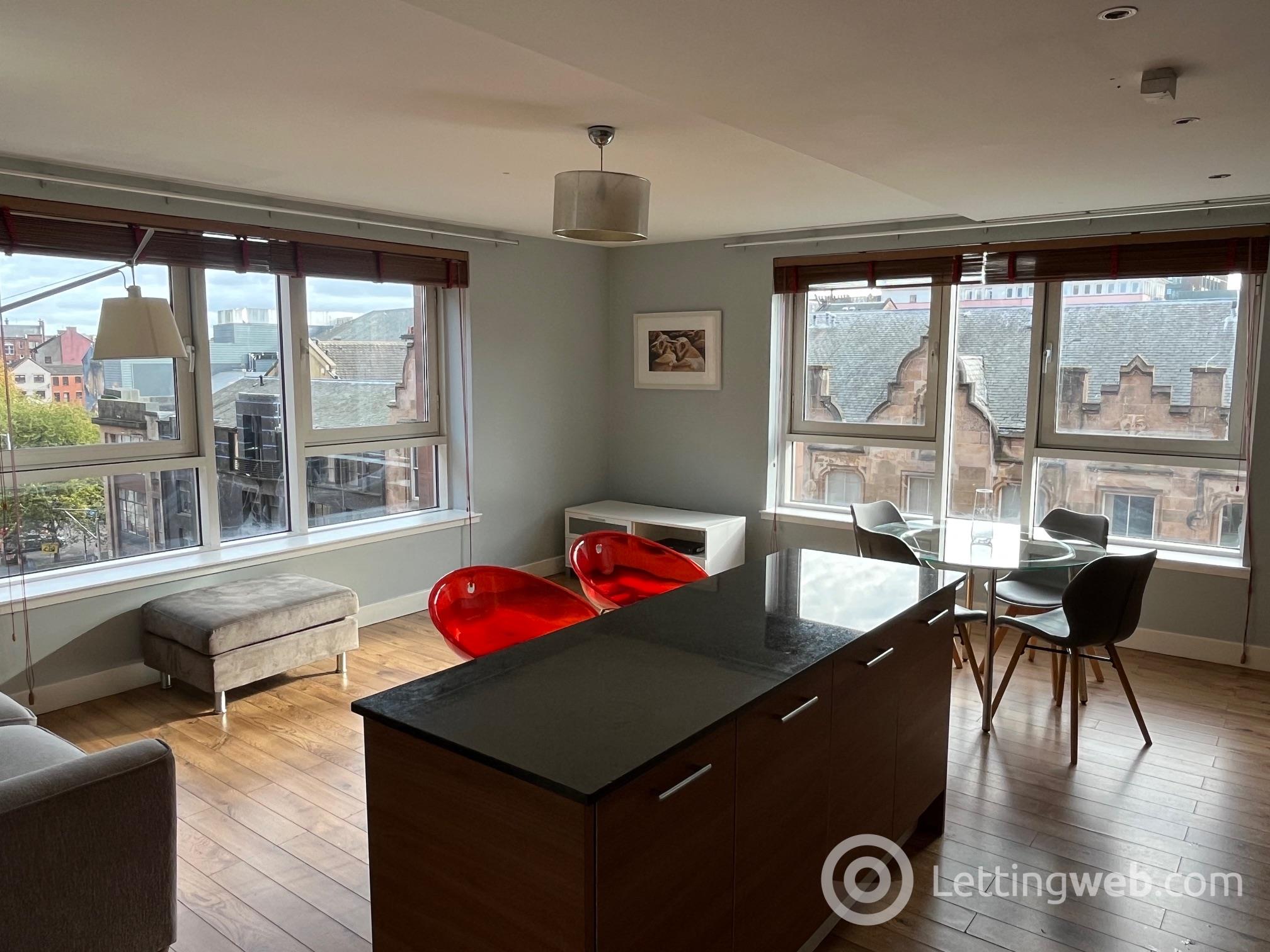 Property to rent in 4/4, 120 Ingram Street, Glasgow, G1 1EJ