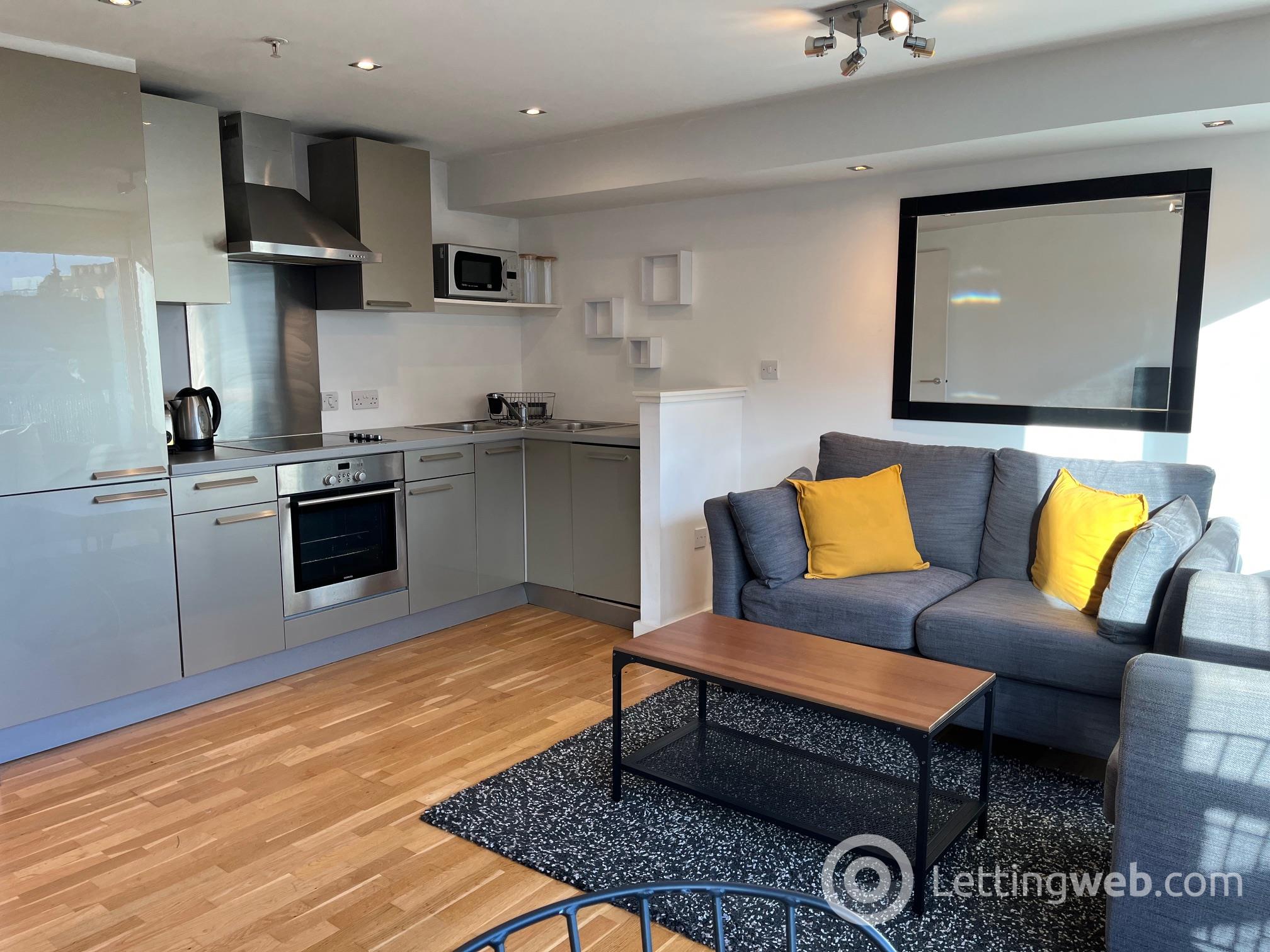 Property to rent in 8/3, 45 Mitchell Street, Glasgow, G1 3LA