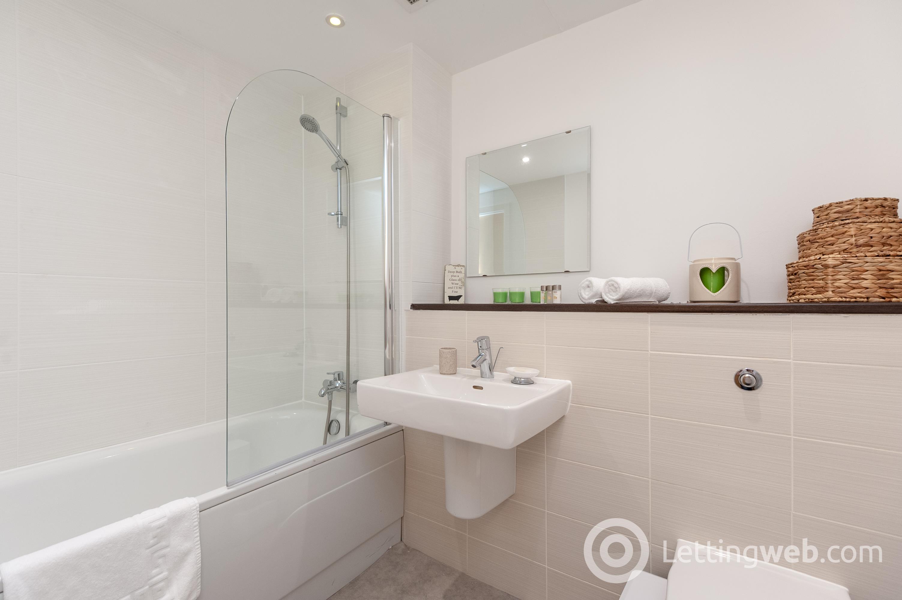 Property to rent in 19 Oswald Street