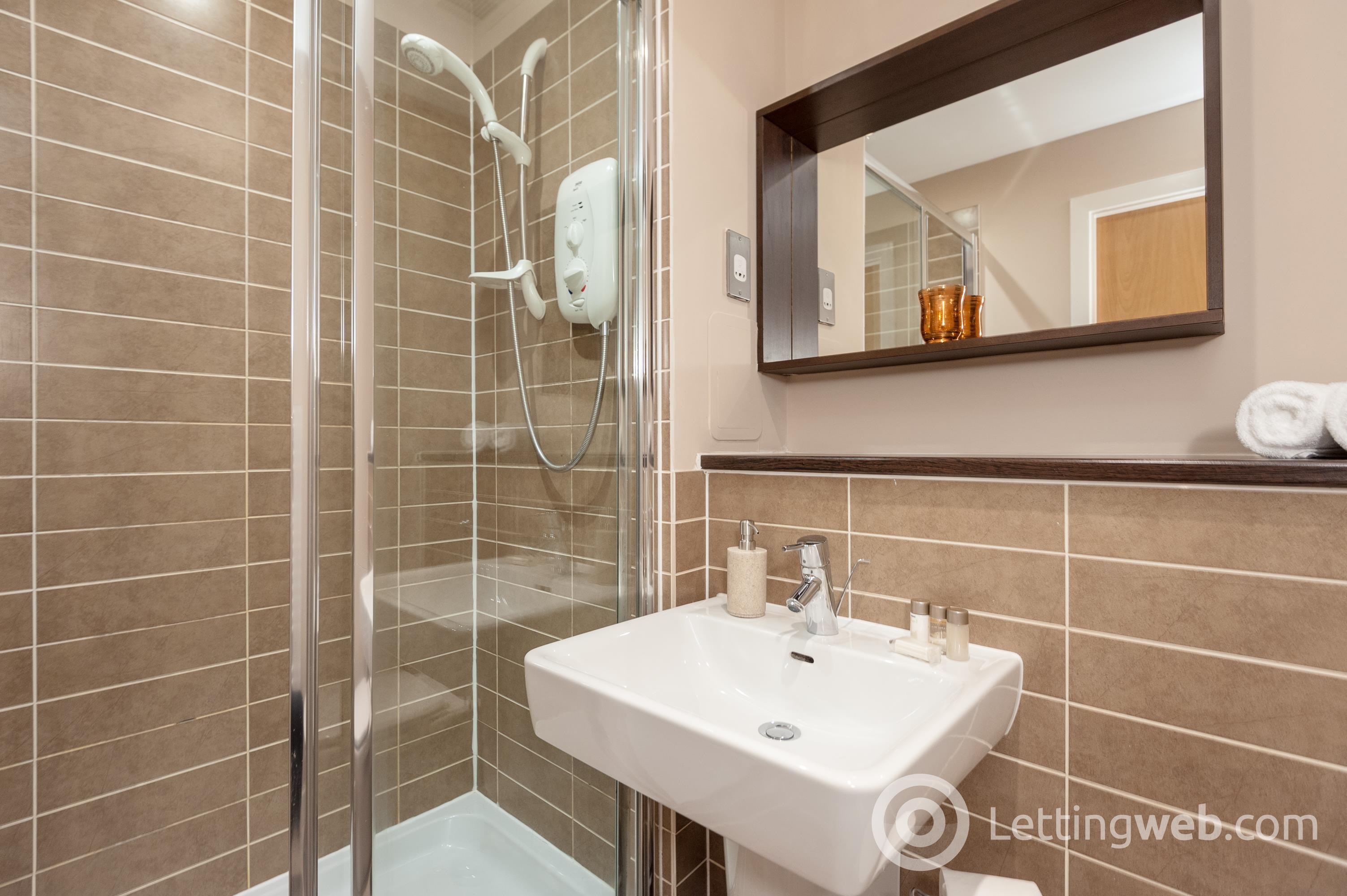 Property to rent in 19 Oswald Street