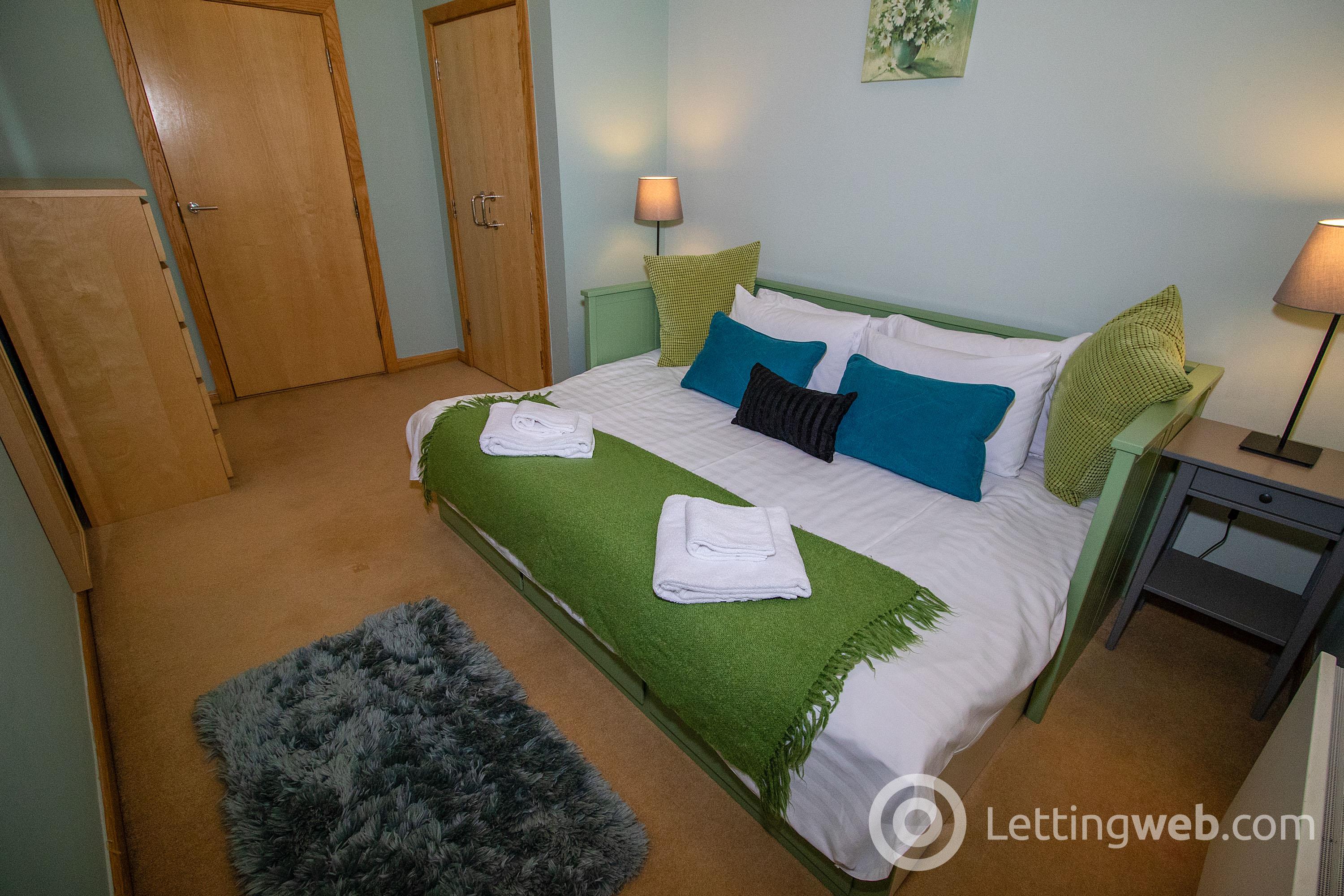 Property to rent in 29 College Street