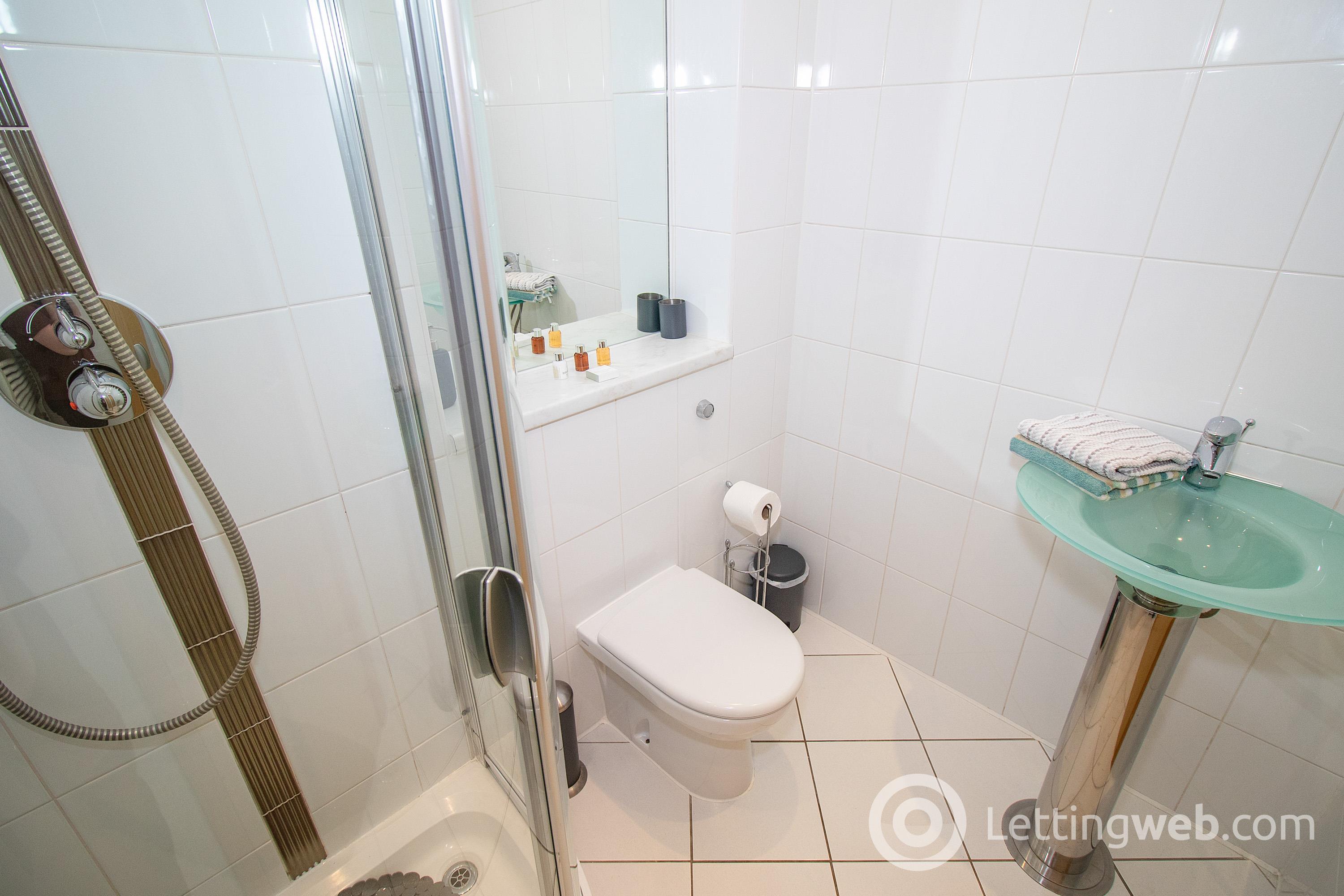Property to rent in 29 College Street