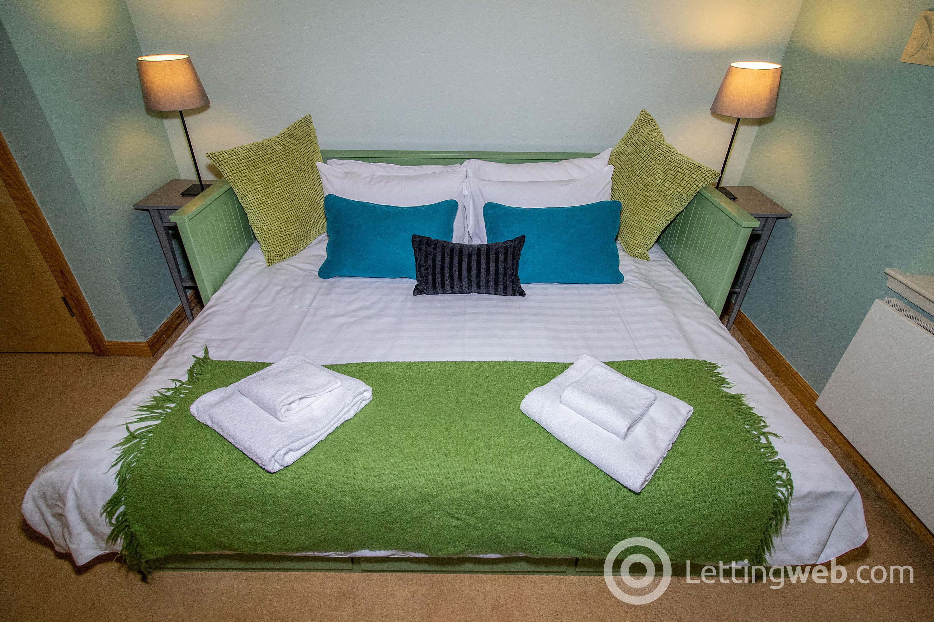 Property to rent in 29 College Street