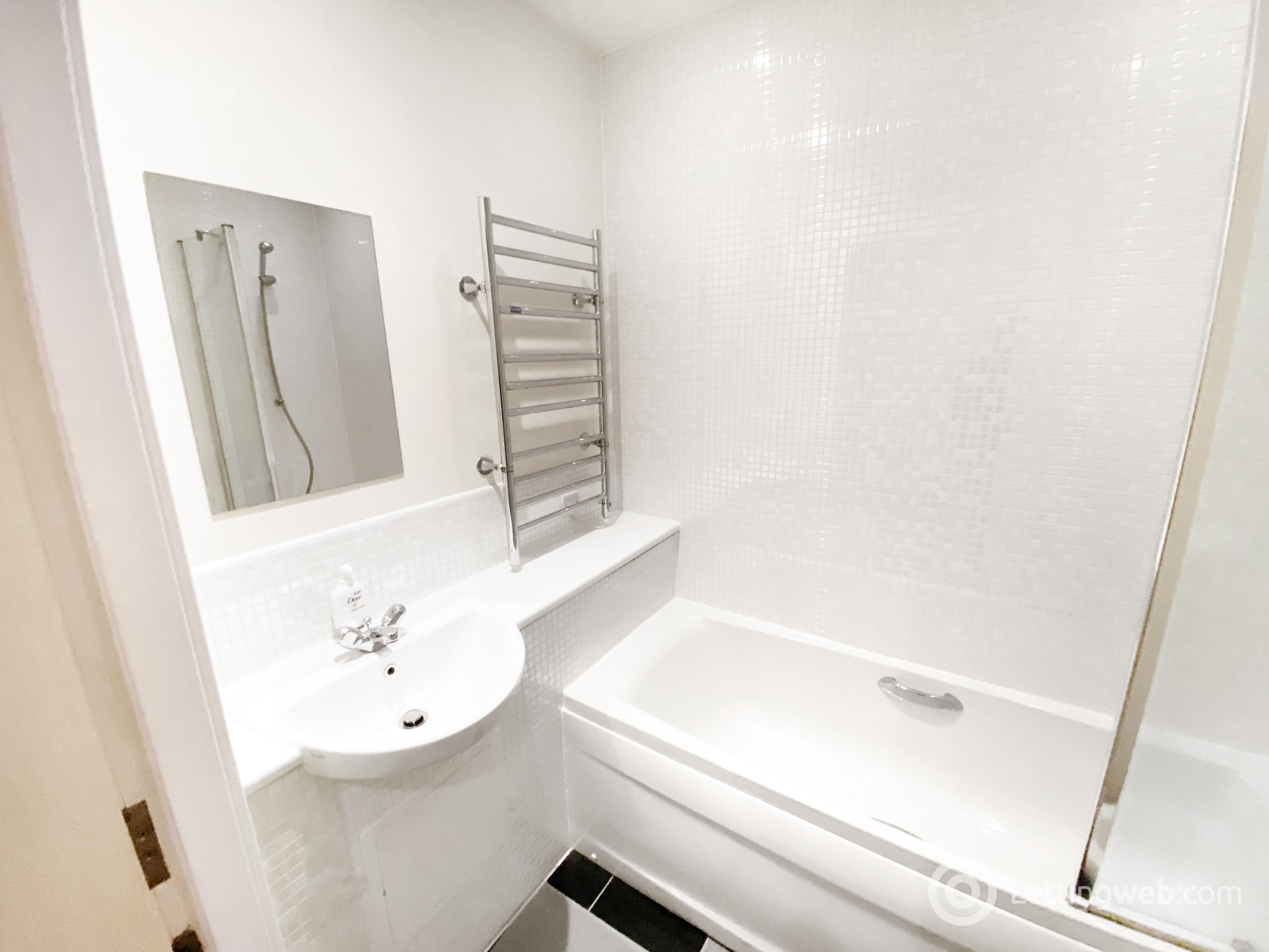 Property to rent in 4/5, Block 1, 490 Argyle Street, Glasgow, G2 8AJ