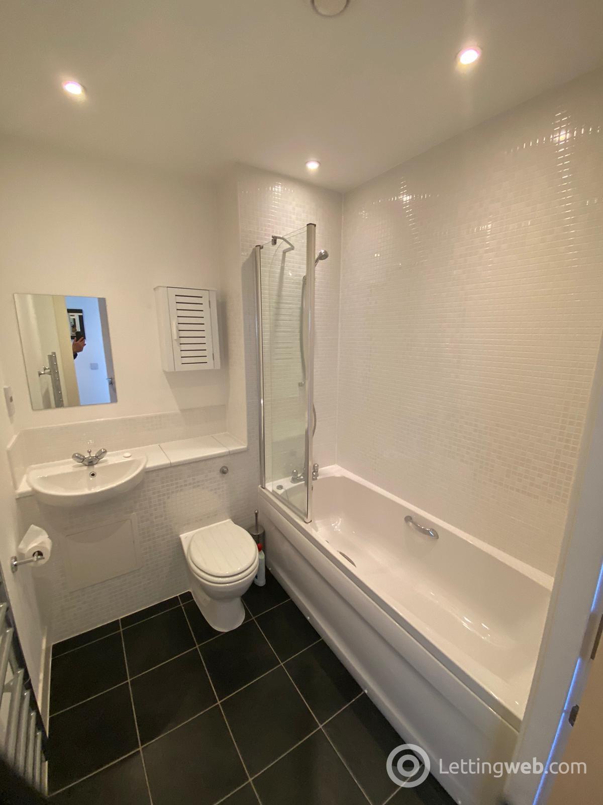 Property to rent in 16/6, Block 1, 490 Argyle Street, Glasgow, G2 8AL