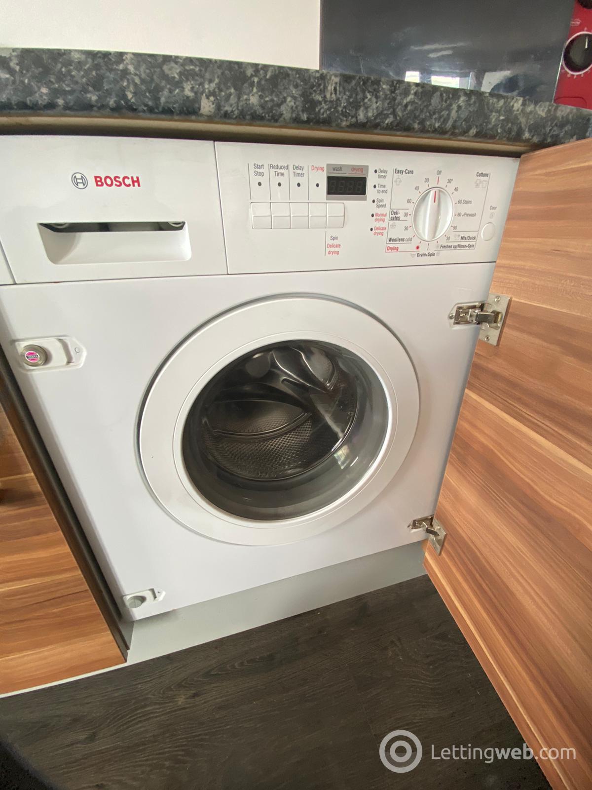 Property to rent in 16/6, Block 1, 490 Argyle Street, Glasgow, G2 8AL