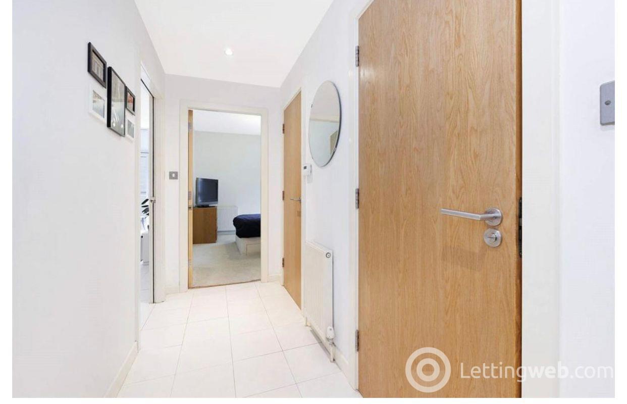 Property to rent in 1/4, 23 Oswald Street, Glasgow, G1 4PE