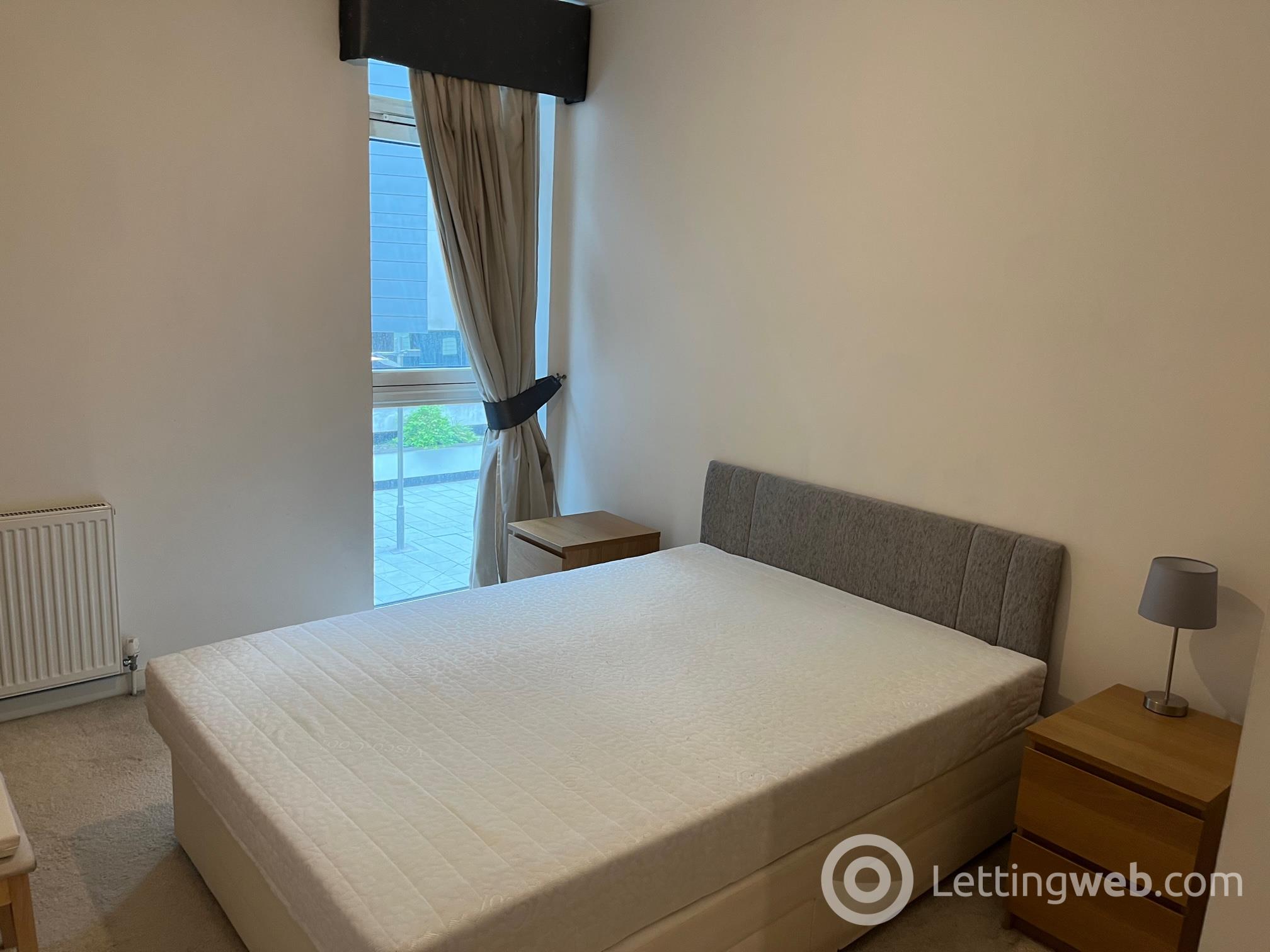 Property to rent in 1/4, 23 Oswald Street, Glasgow, G1 4PE