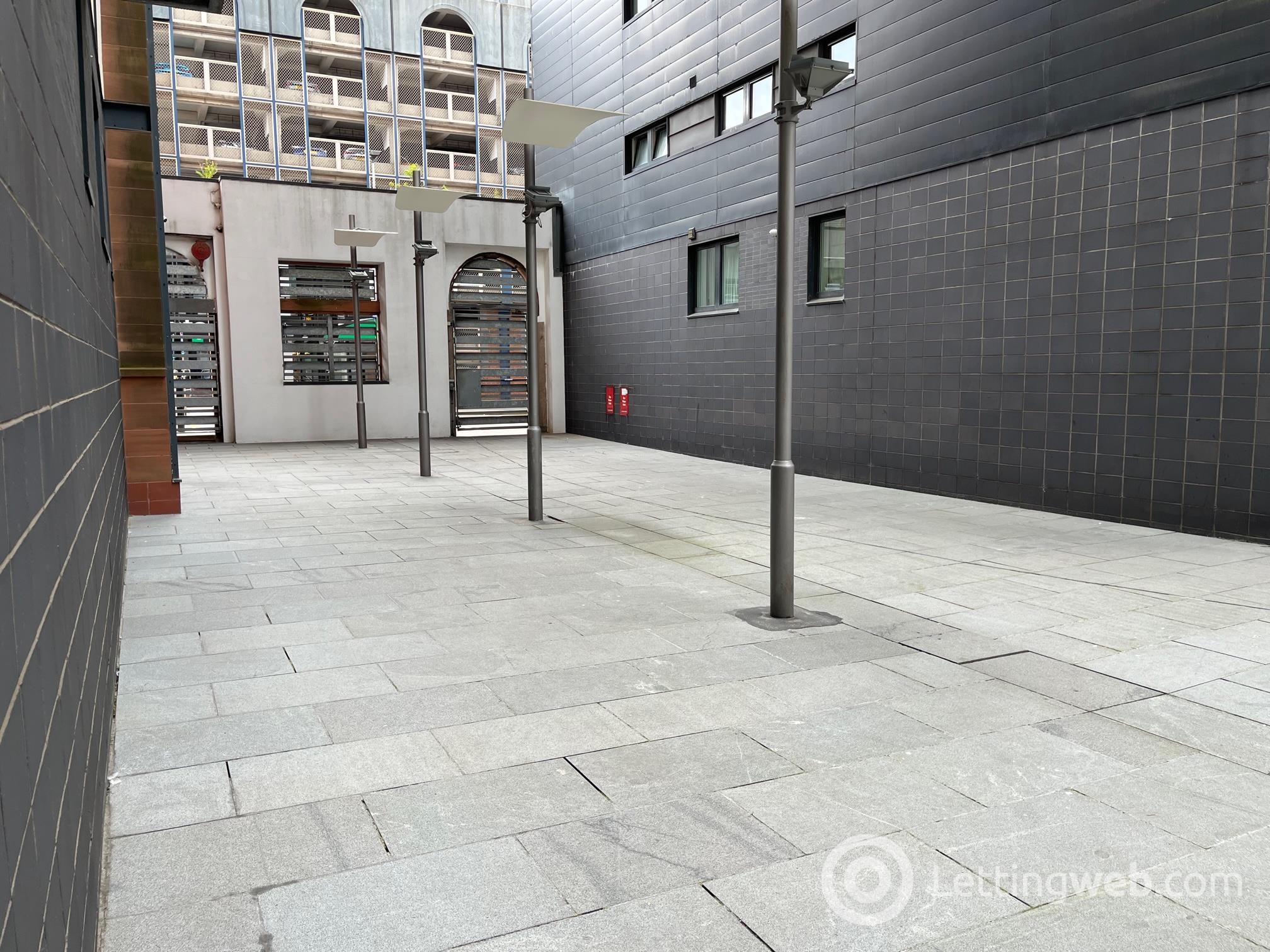 Property to rent in 1/4, 23 Oswald Street, Glasgow, G1 4PE