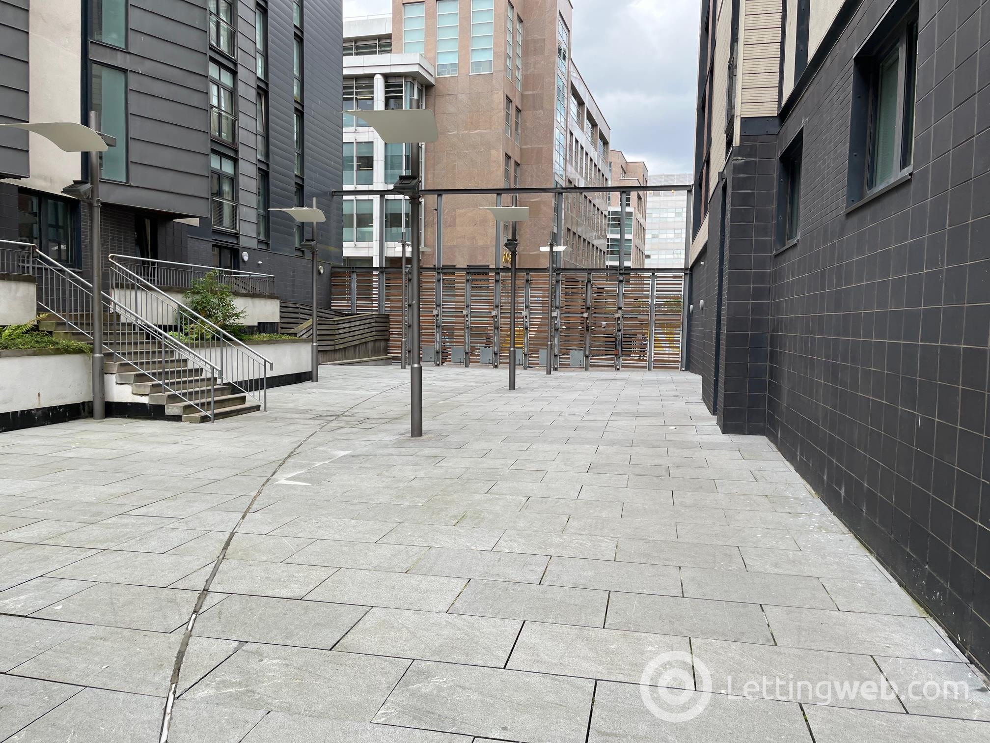 Property to rent in 1/4, 23 Oswald Street, Glasgow, G1 4PE