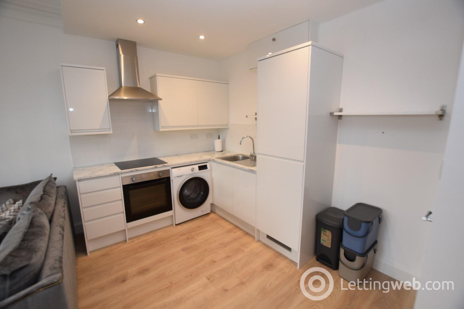 Property to rent in 4E, Windsor Terrace, Perth, PH2 0BA