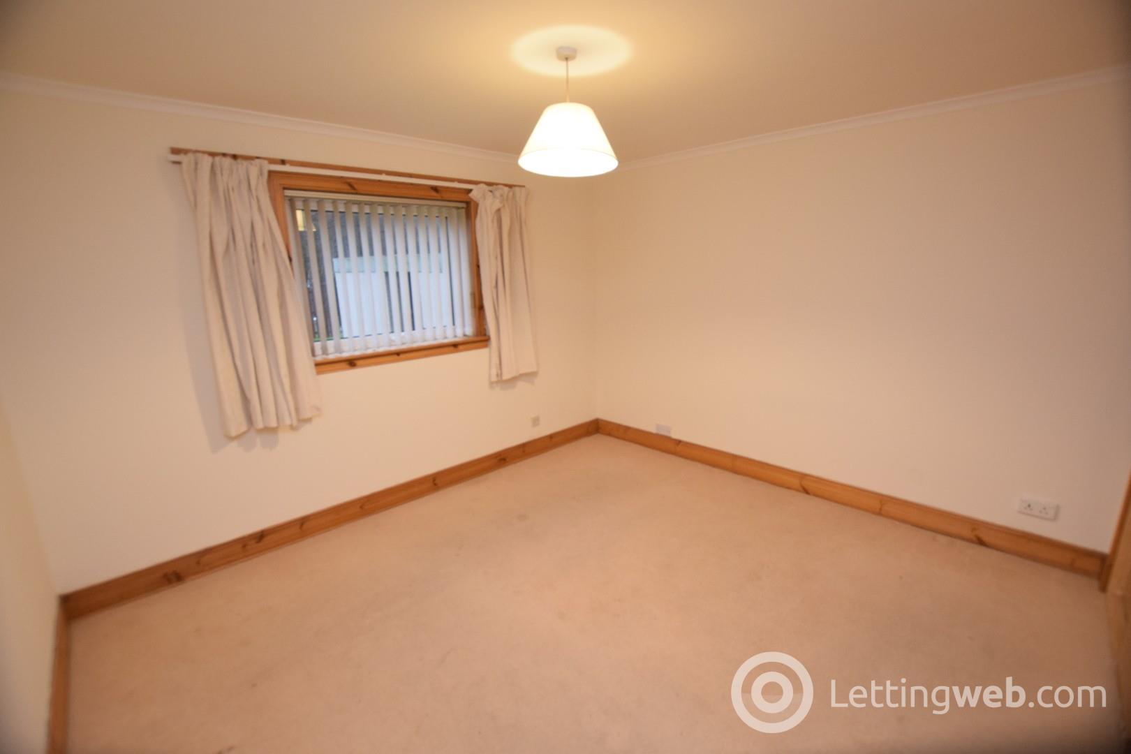 Property to rent in 10 Stronsay Court, Perth, PH1 3BX