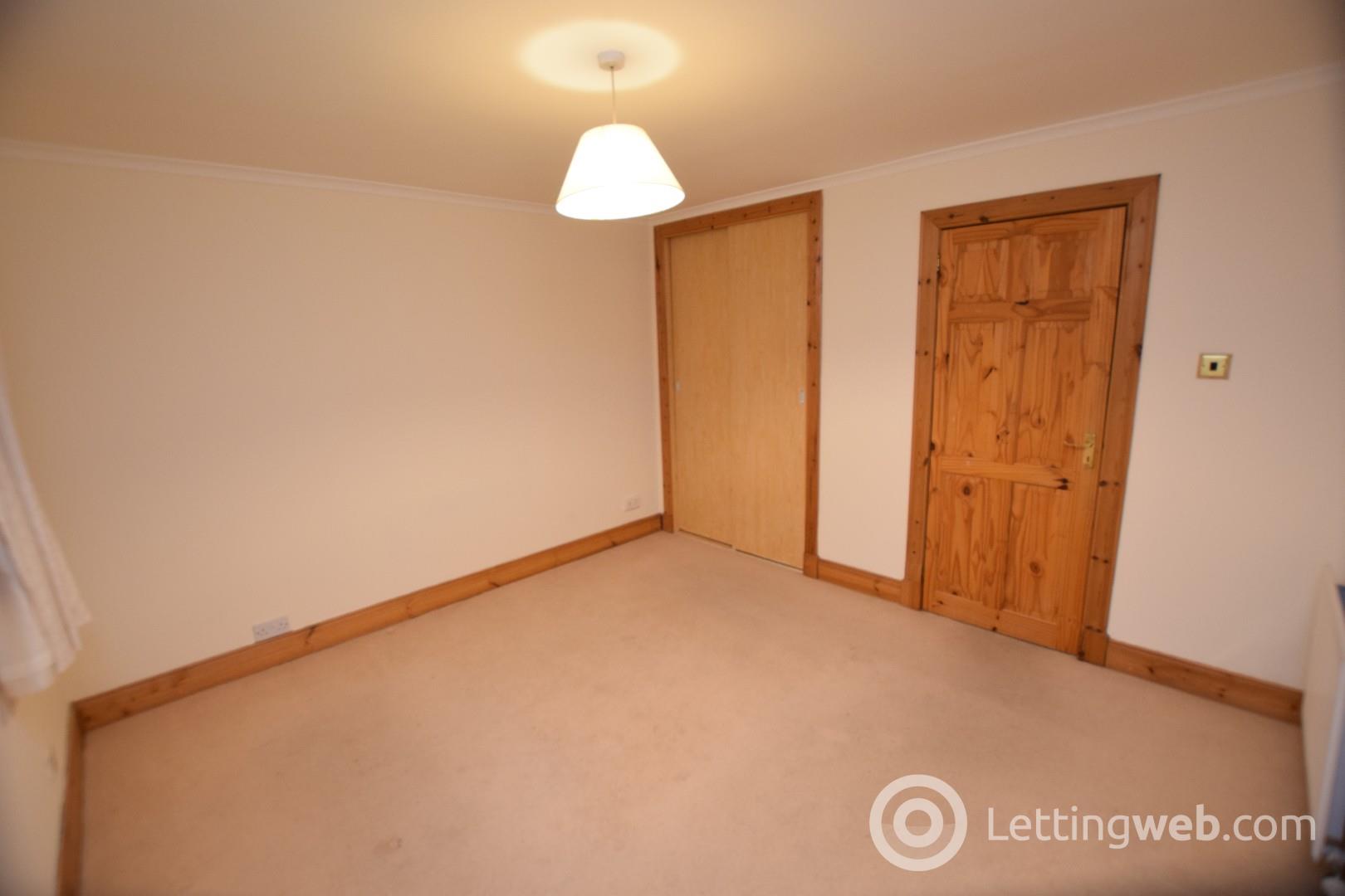 Property to rent in 10 Stronsay Court, Perth, PH1 3BX