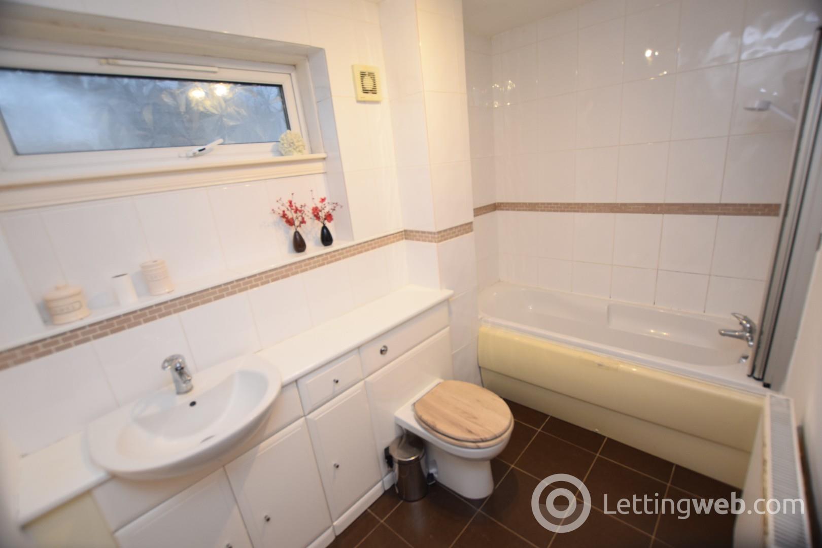 Property to rent in 10 Stronsay Court, Perth, PH1 3BX