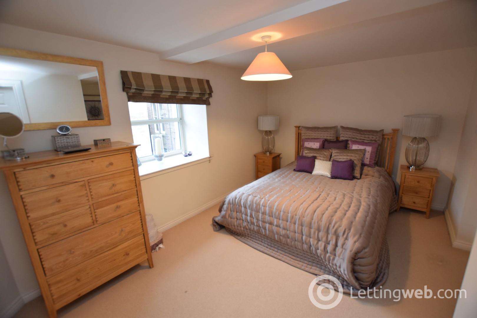 Property to rent in 1D Fiscals House, South Street, Perth, PH2 8NJ