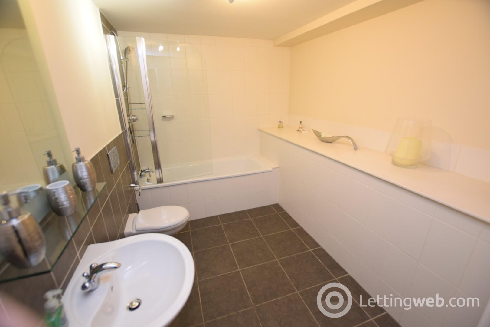 Property to rent in 1D Fiscals House, South Street, Perth, PH2 8NJ