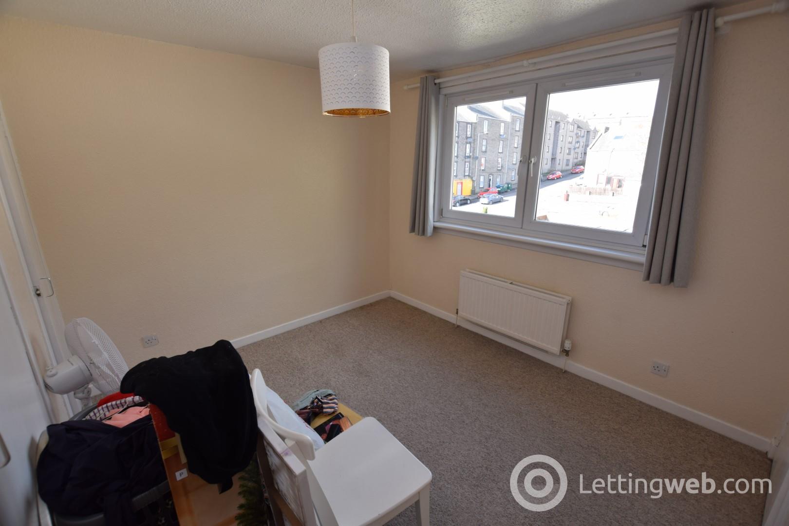 Property to rent in 5 Blyth Place, Dundee, DD2 2LX
