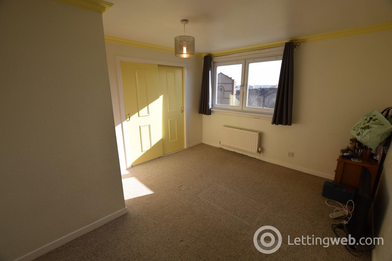 Property to rent in 5 Blyth Place, Dundee, DD2 2LX