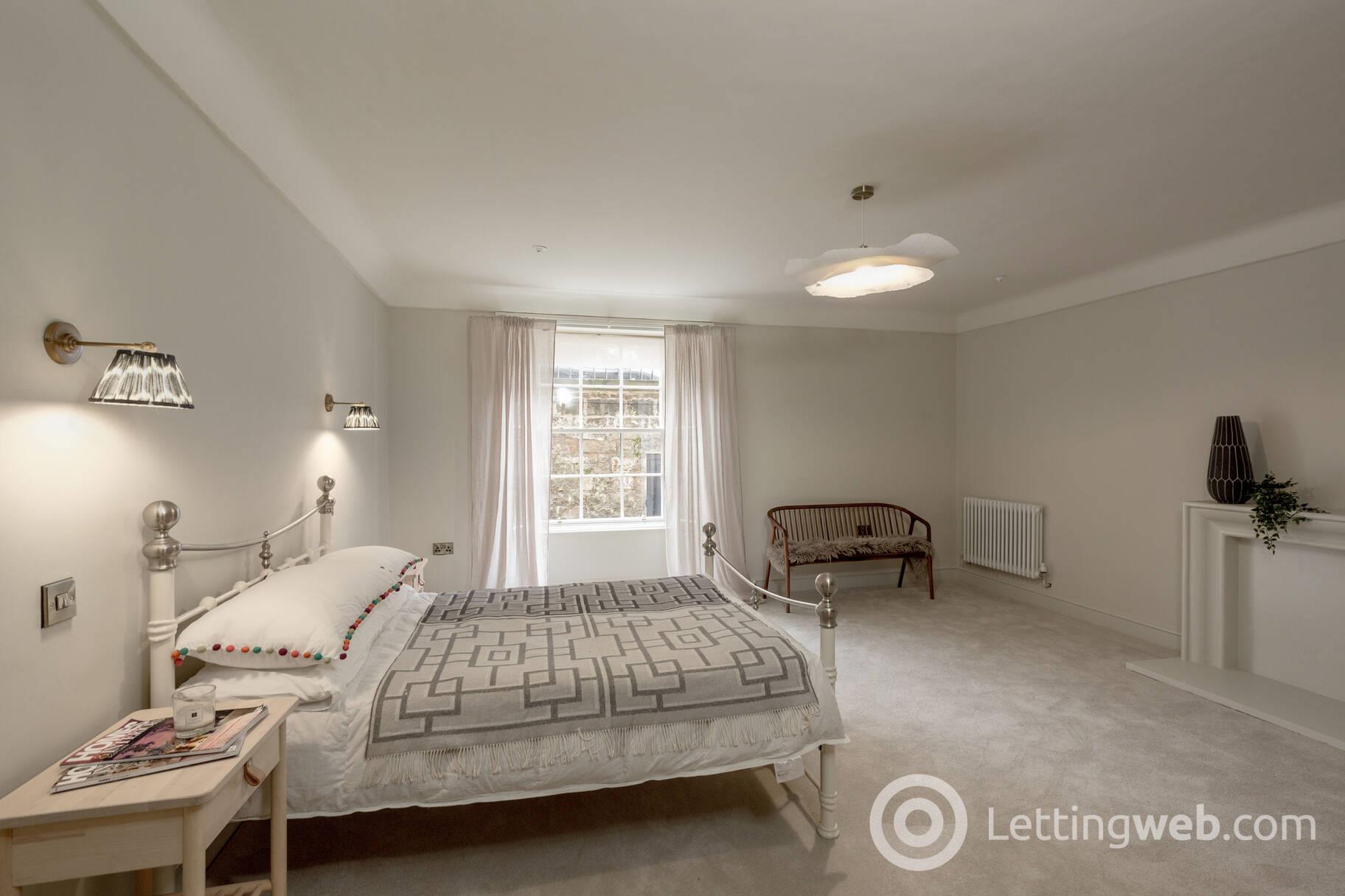 Property to rent in Gloucester Place, New Town, Edinburgh