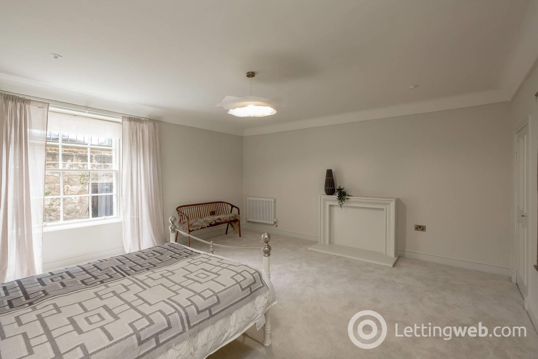 Property to rent in Gloucester Place, New Town, Edinburgh