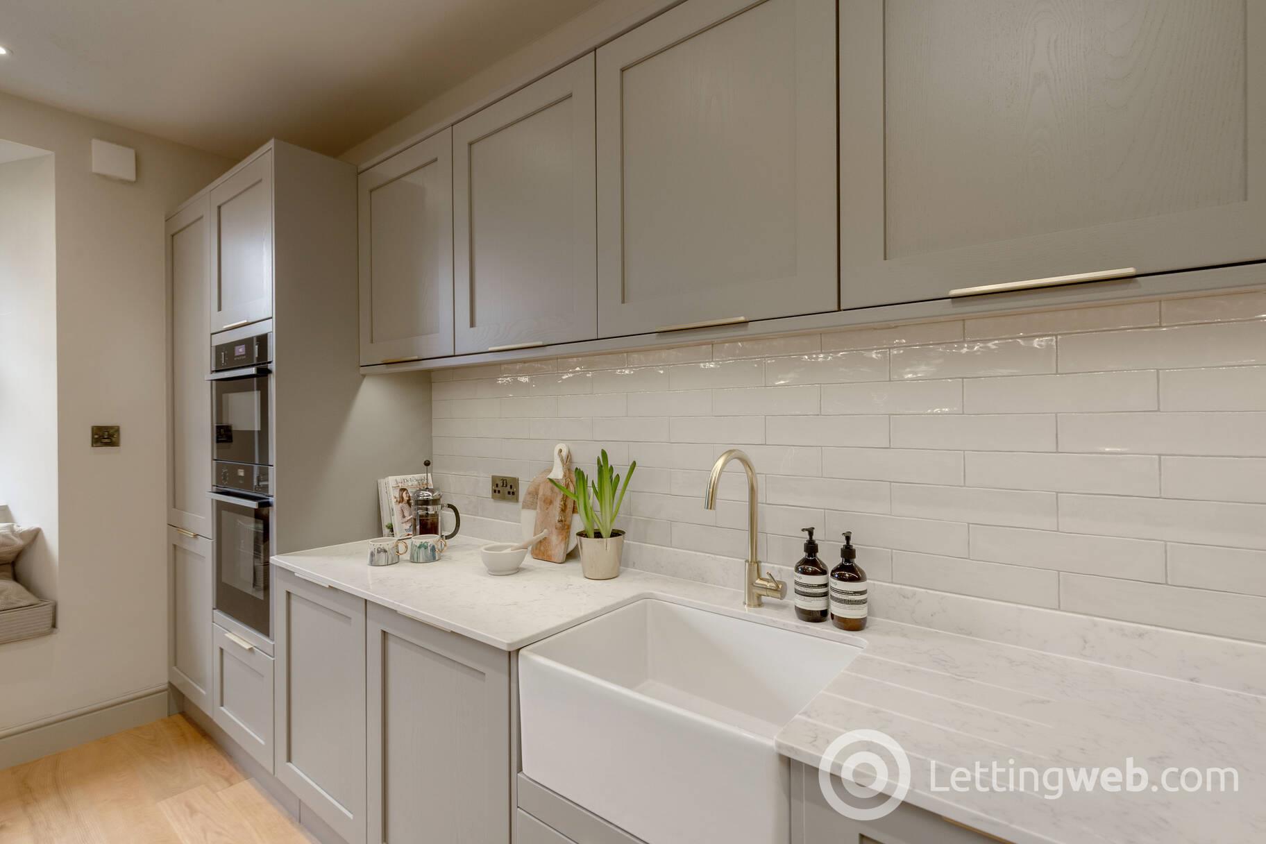 Property to rent in Gloucester Place, New Town, Edinburgh